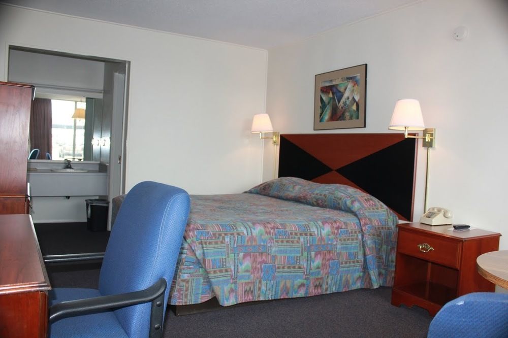 Red Carpet Inn - Louisville Zimmer foto